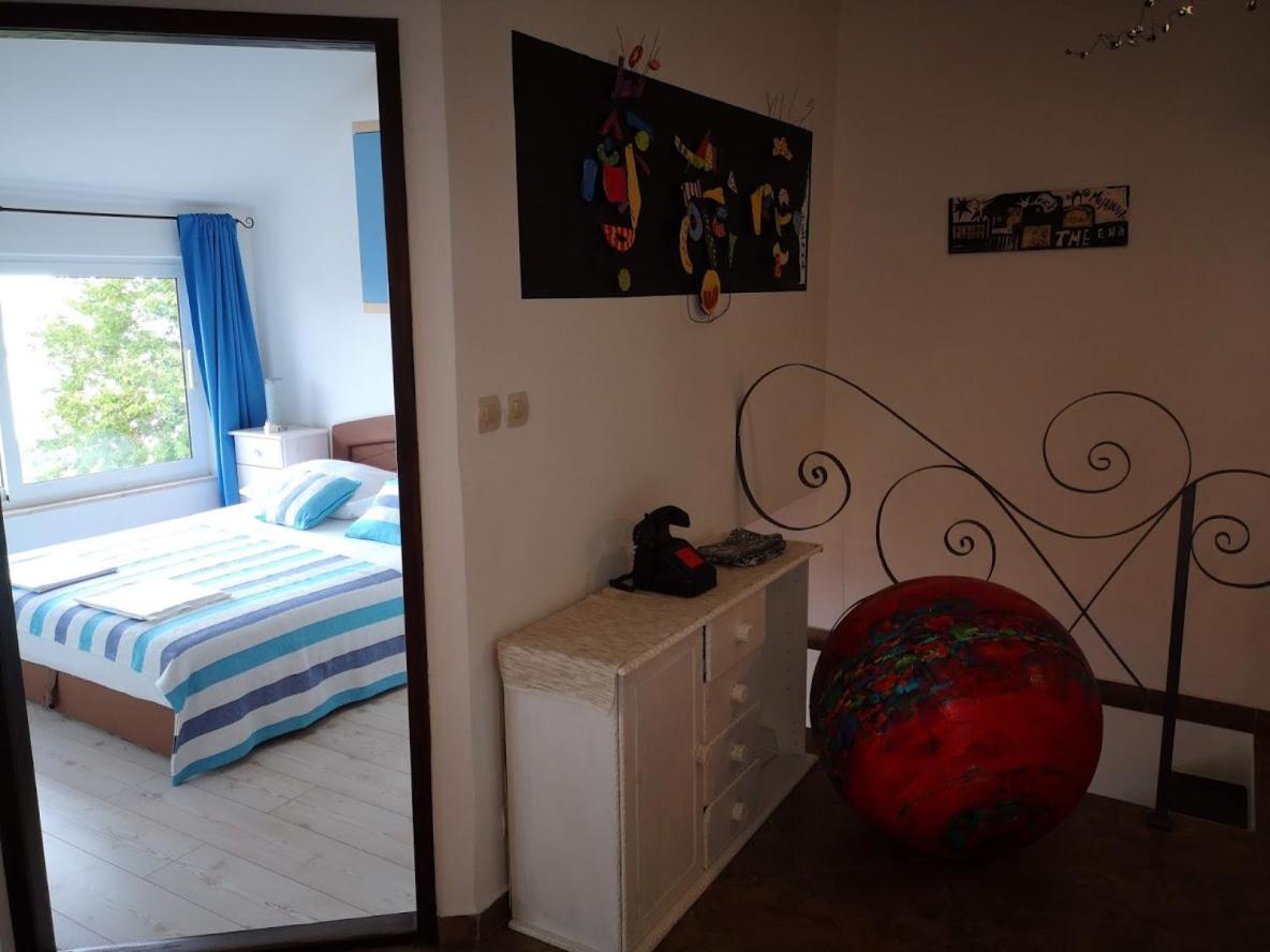 Art Gallery House With A Small Relaxing Pool Crikvenica Eksteriør bilde