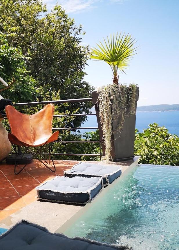 Art Gallery House With A Small Relaxing Pool Crikvenica Eksteriør bilde