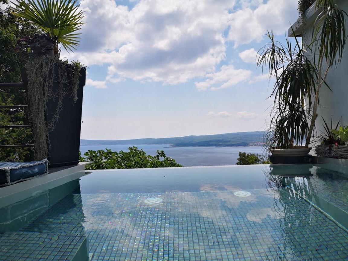 Art Gallery House With A Small Relaxing Pool Crikvenica Eksteriør bilde